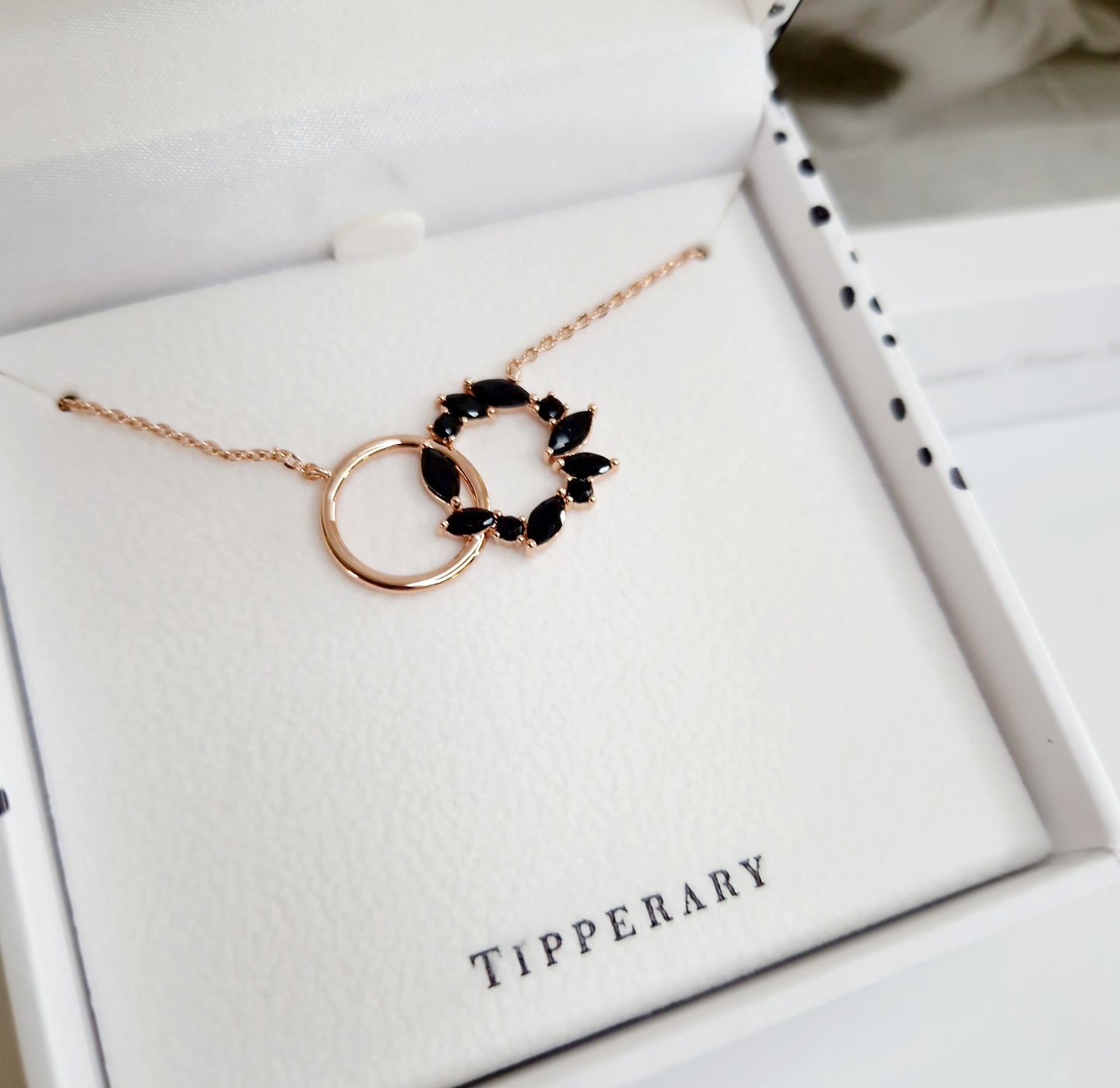 Necklace Interlocking Circles Rose Gold