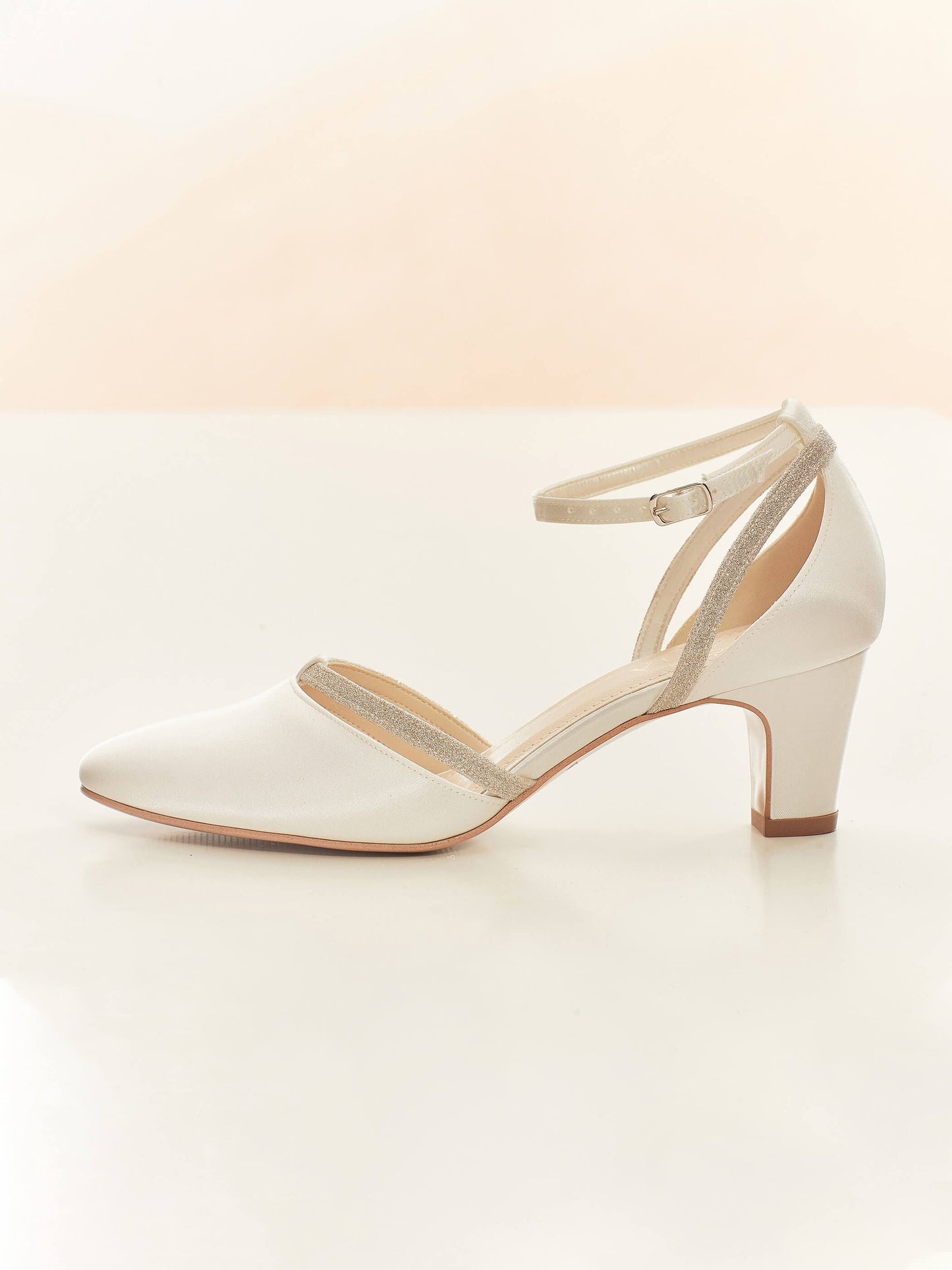Shoe Luna Avalia Ivory